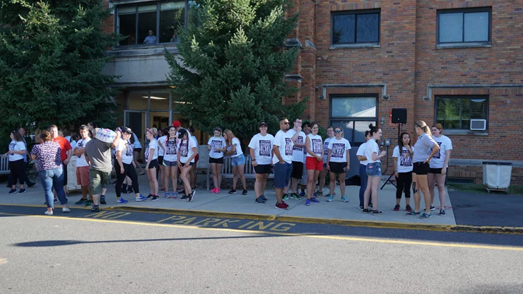 Freshmen moving in the dorm