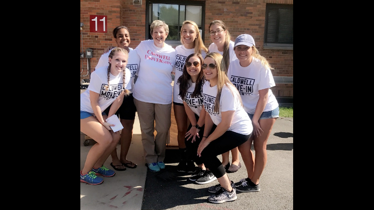 Caldwell Move-In group along with College President, Nancy H. Blattner